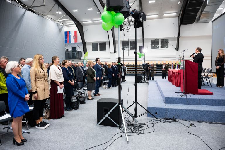 nina strah kongres SLS Rok Rakun.jpg