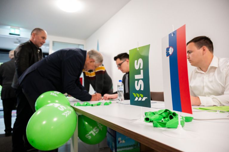 SLS-kongres-17 Rok Rakun.jpg