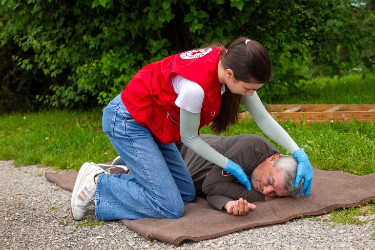 prva-pomoc, rdeci-kriz