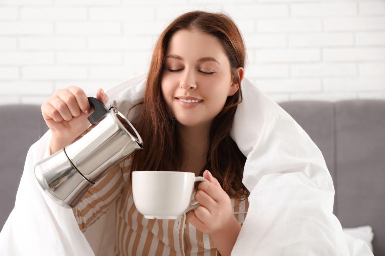 pitje kave, jutranja kava