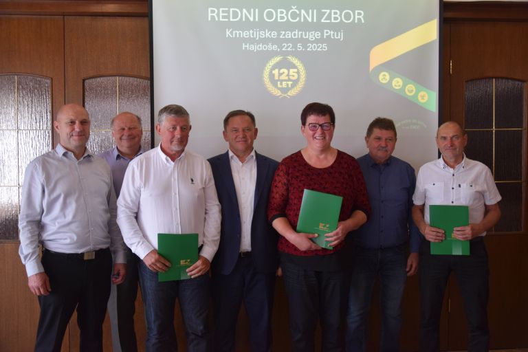 mv-občni zbor zadruga 2.JPG