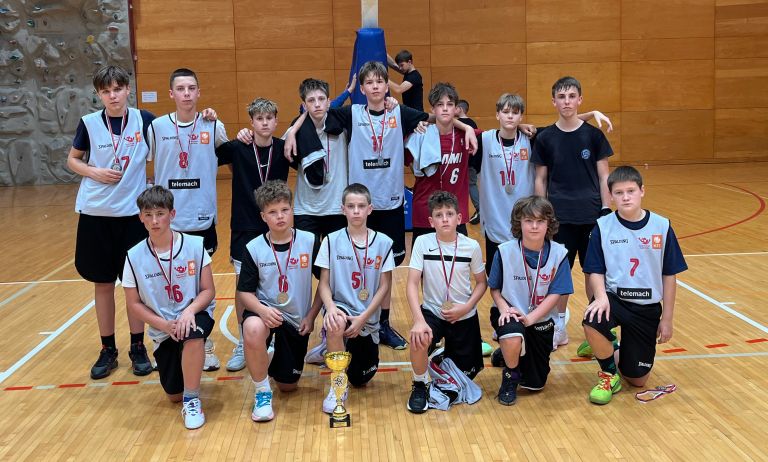 solski_sport_kosarka_OŠ_Olge_Meglic_splet.jpg