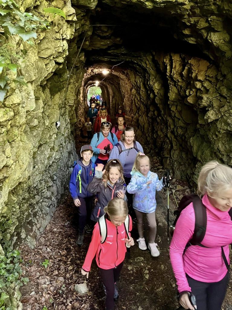 Po laških poteh tunel.jpg