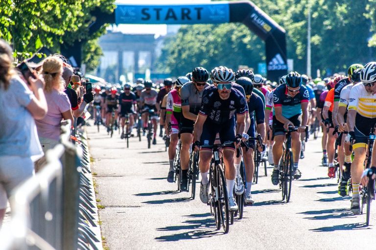 cycling-race-7299232_1280.jpg