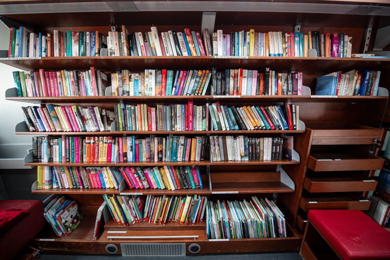 predaja-nadomestnega-bibliobusa, pisk, bibliobus, knjiznica