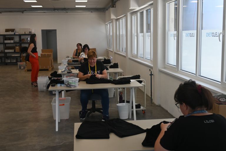 lelosi, leloteks, odprtje, proizvodnja, murska-sobota, matej-slapnik, tomaz-seruga