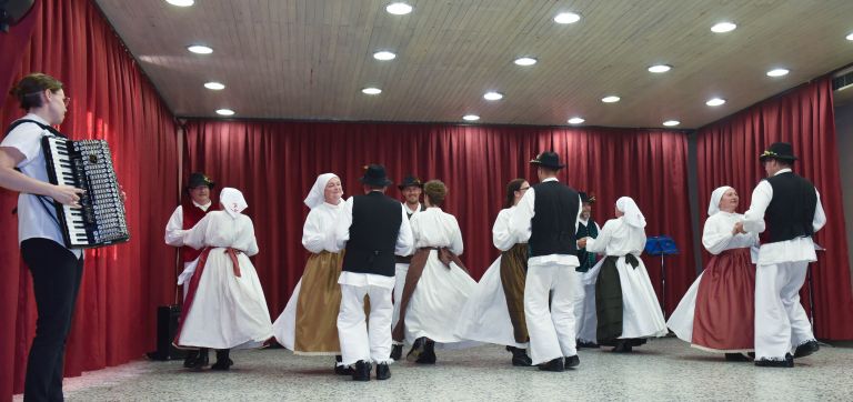 peli-in-plesali-so-jih-mati-moja, ktd-moscanci