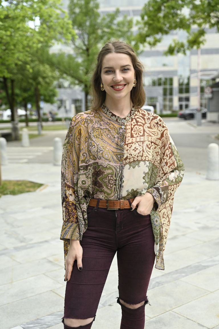 maja keuc - sr.jpg