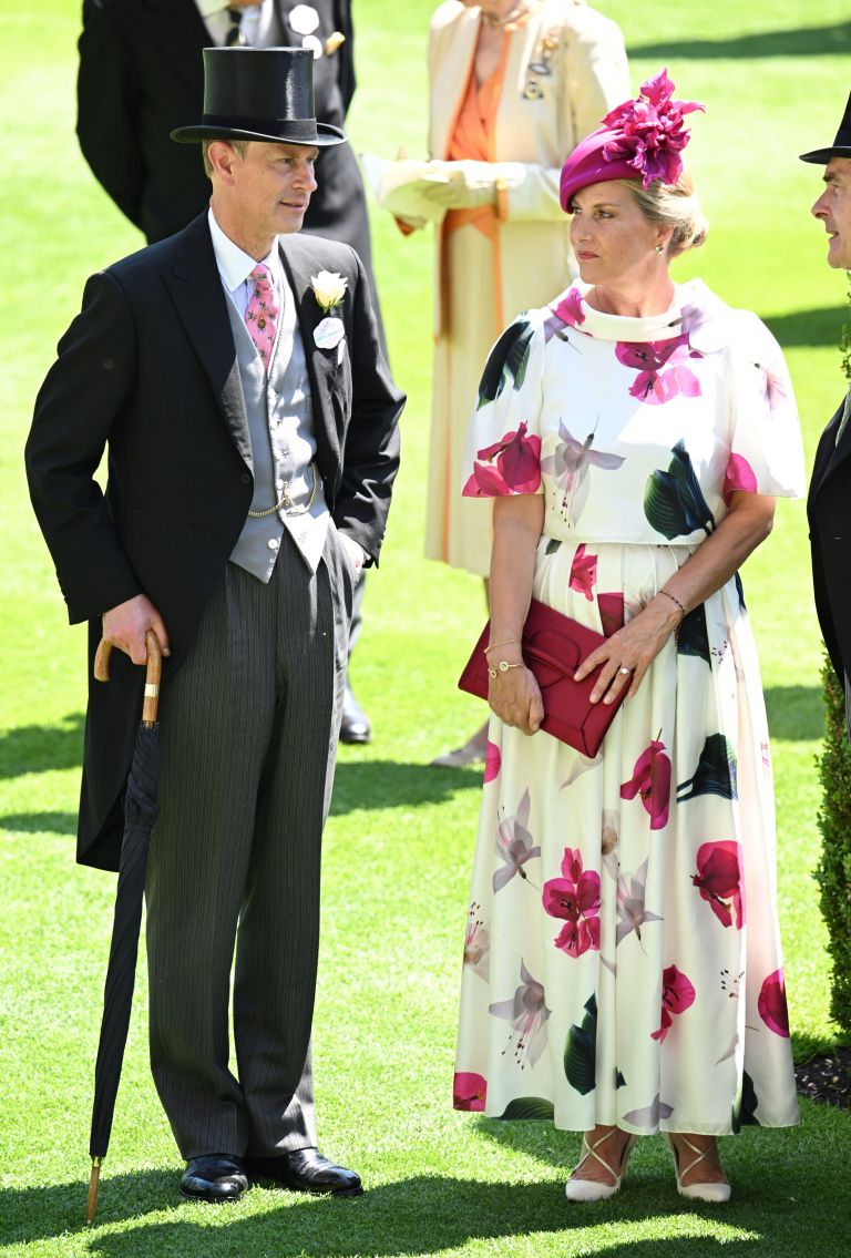 ascot 8.jpg