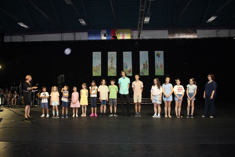 zupanovem-sprejemu-najboljsih-ucenk-in-ucencev-ter-sportnic-in-sportnikov-osnovnih-sol