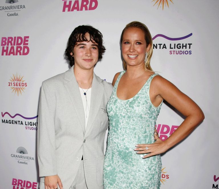 Jade Whipkey, Anna Camp (1).jpg