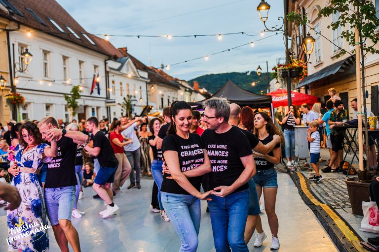 mestna-promenada-brezice-2025
