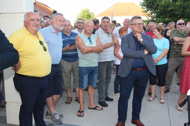 protestni-shod-sentjernej-2025, romska-problematika