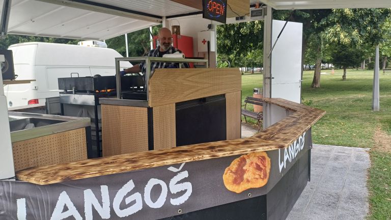 andreas-cuk, andys-extra-kava-bar, gornja-radgona, mestni-park