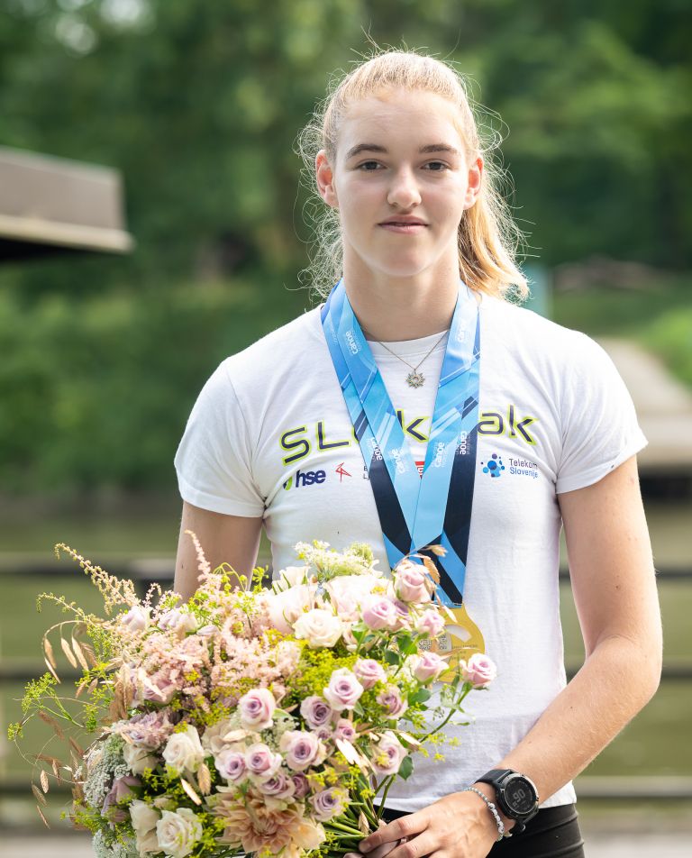 hana, bedernjak