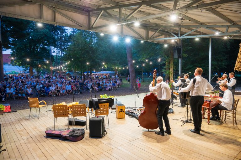 beltinci, mednarodni-folklorni-festival