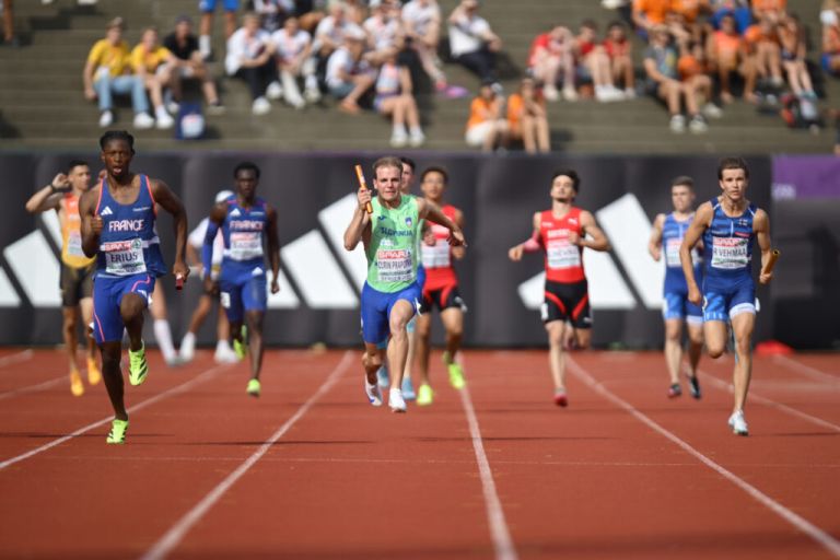 atletika_stafeta_Curin_Prapotnik_01.jpg