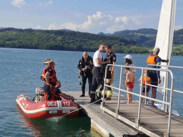 potapljači, iskanje utopljenega, velenjsko jezero.jpg