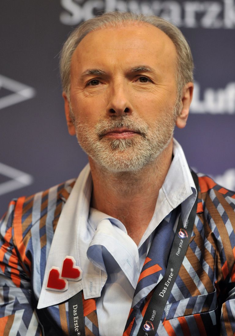 Dino Merlin se je zaradi odpovedanega koncerta v Kraljevu znašel v središču ostrega spora z organizatorji.