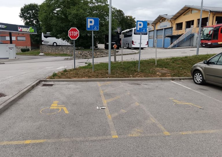 parking.jpg