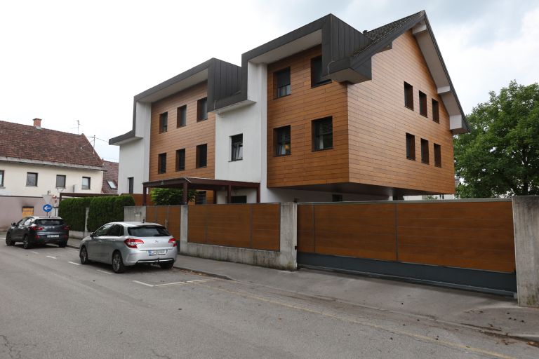 Opus dei rozna-pl2.JPG