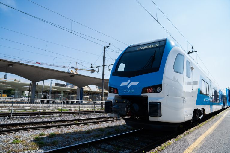 vlak, slovenske železnice