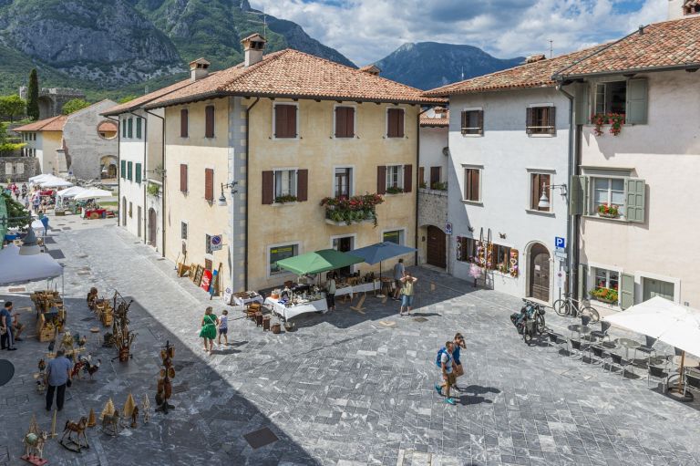 pusja-vas, venzone, italija