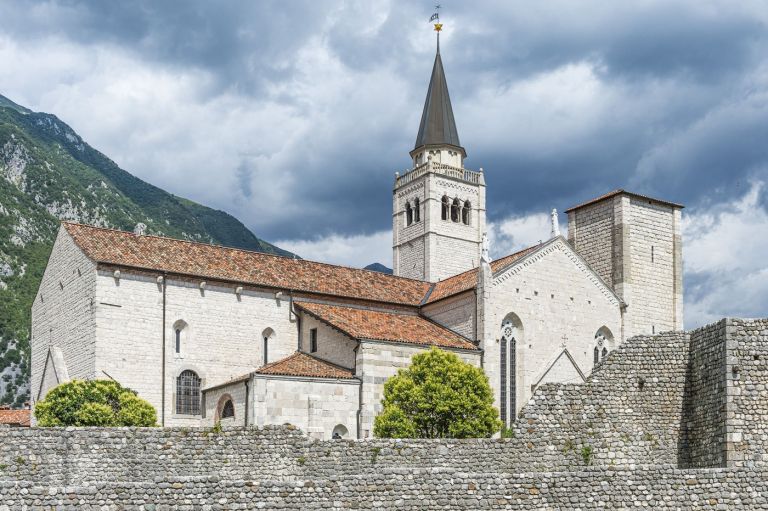 pusja-vas, venzone, italija