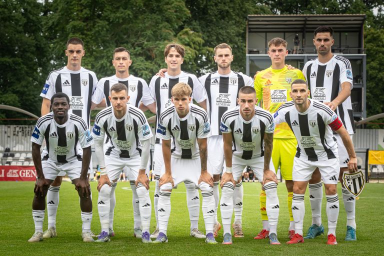 mura, aluminij, gledalci, tribune