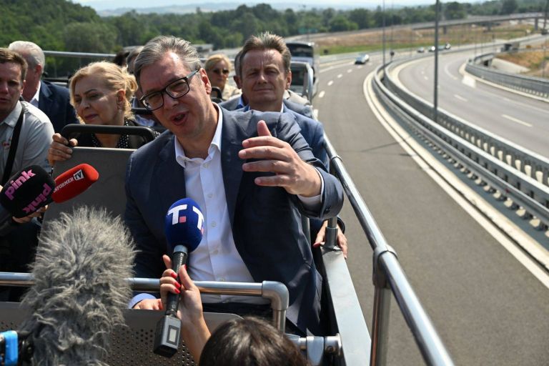 vucic (2).jpg