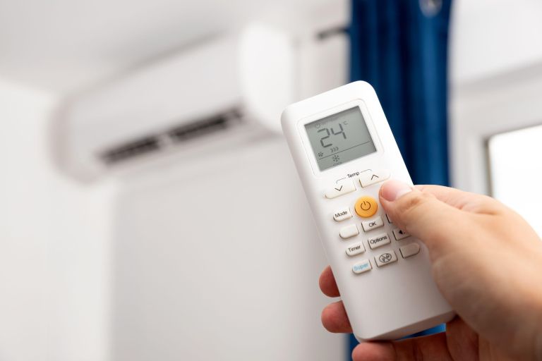 klima, klimatska naprava,daljinec, temperatura