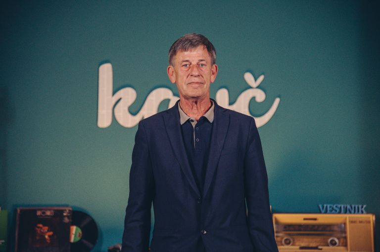 danilo-kacijan, kavč, podkast