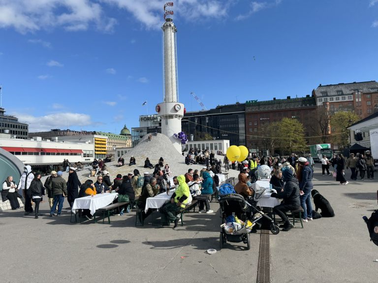 1-01 helsinki prvi maj SS.JPEG