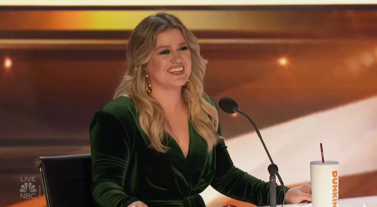 kelly-clarkson