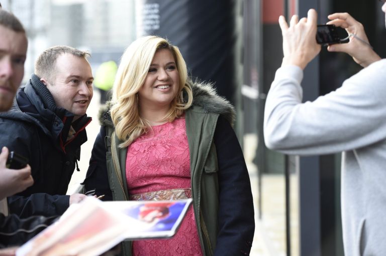 kelly-clarkson