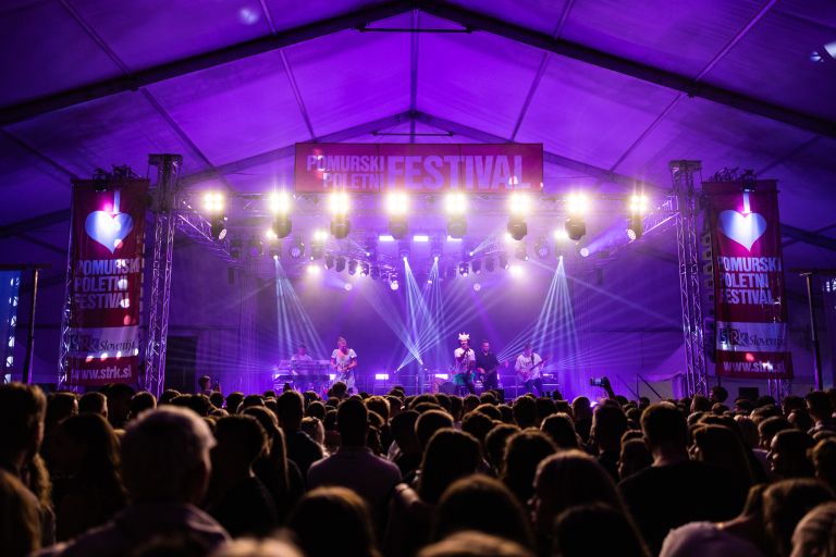 velika-polana, pomurski-poletni-festiva, ppf, 2025, dkwashen-retashy, zlata-žila