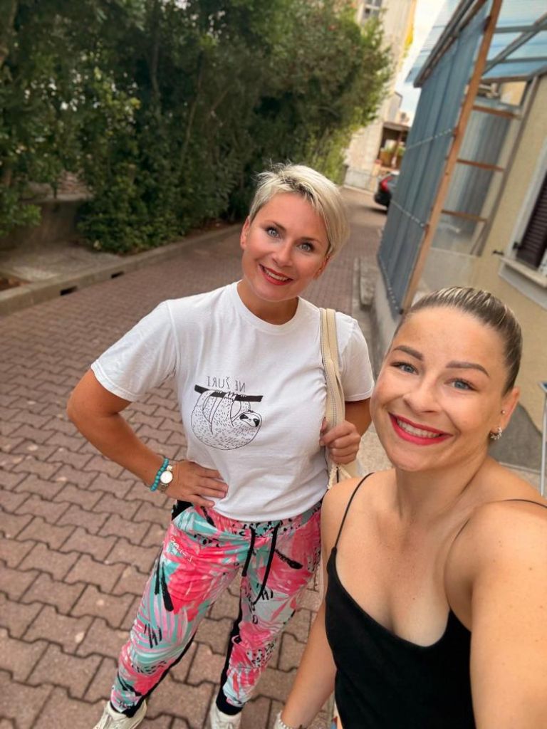 ana praznik 1.jpg