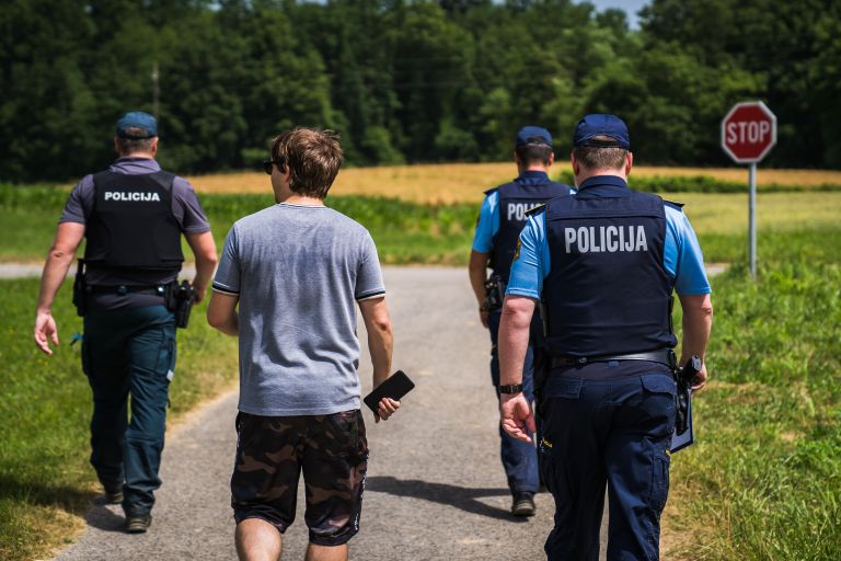 policija hoja.jpg