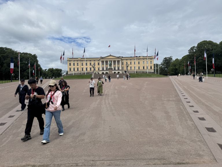 18 oslo kraljeva palaca SS.JPEG