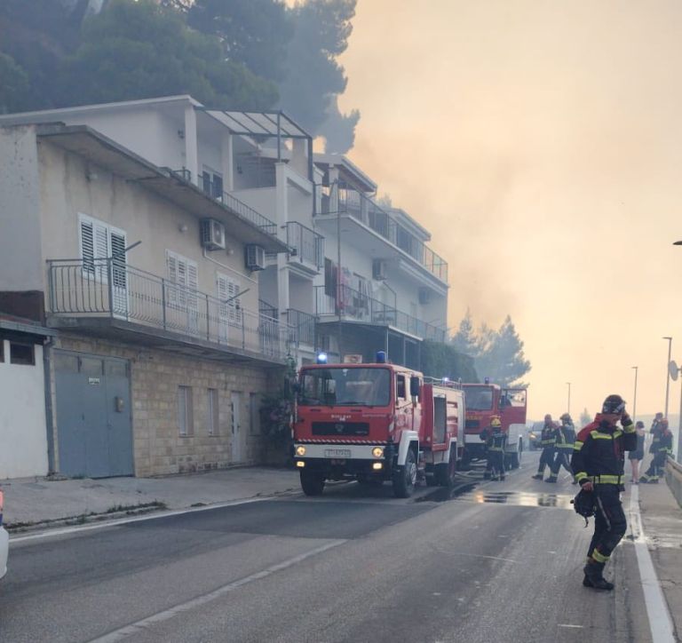 pozar, split, krilo-jesenice
