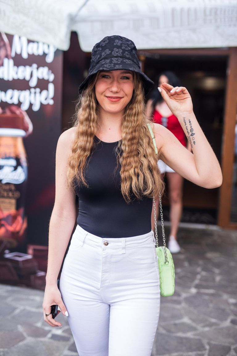 POT samantha maya 2.jpg