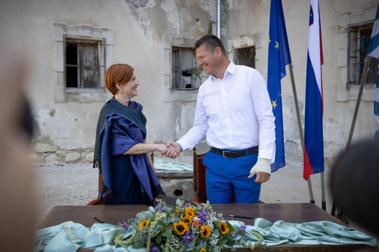 jelsingrad, asta-vrecko, matija-caks, obnova, kulturna-dediscina