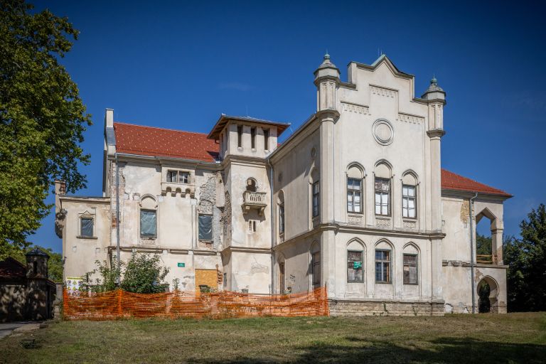 jelsingrad, asta-vrecko, matija-caks, obnova, kulturna-dediscina