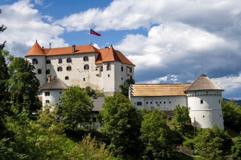 Velenjski grad foto Tanja Verboten.jpg