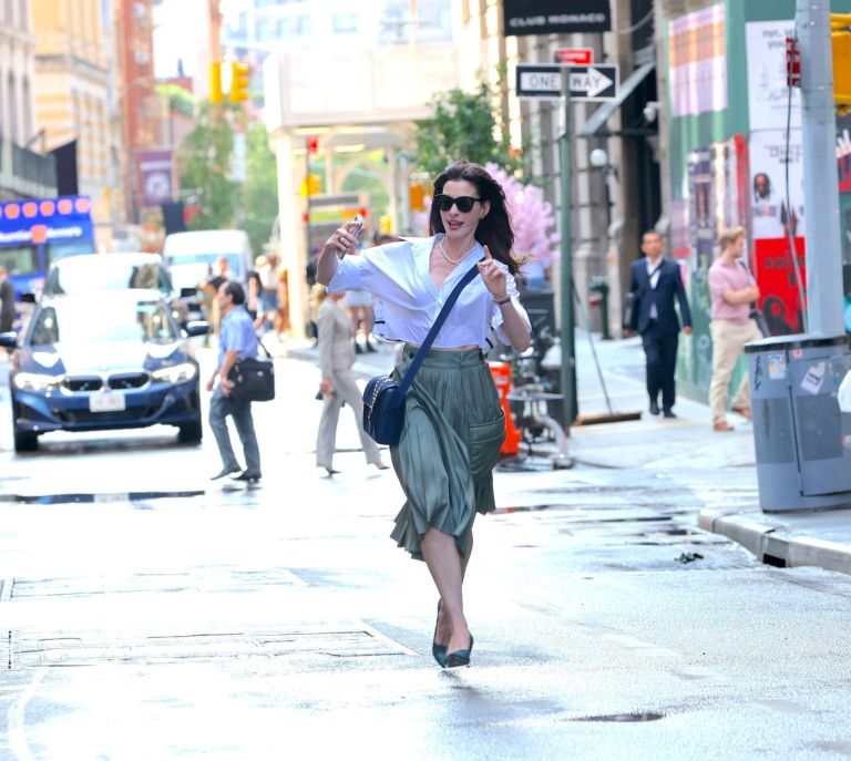 anne-hathaway