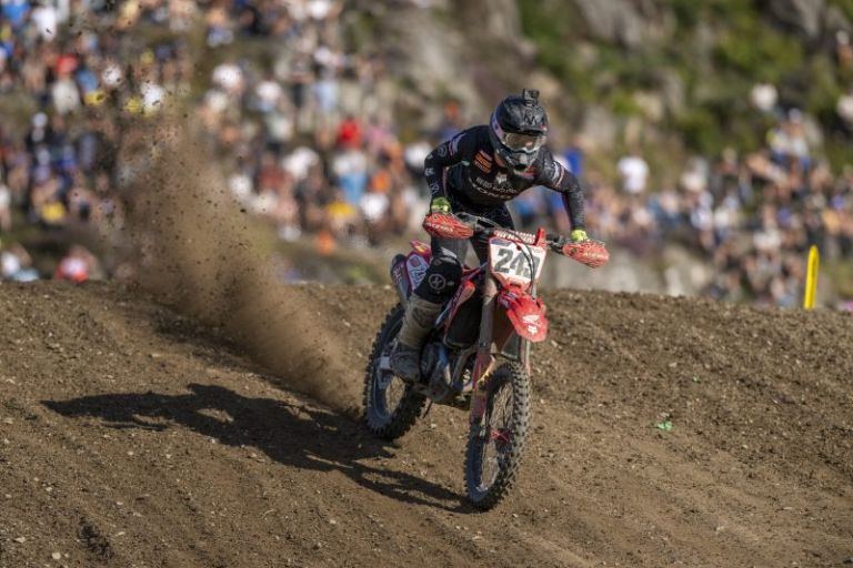 motokros_Tim_Gajser_splet_02.jpg