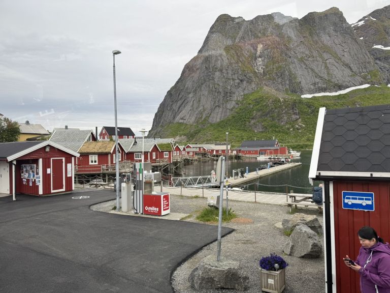 08 LOFOTI ribiska vas SS.JPEG