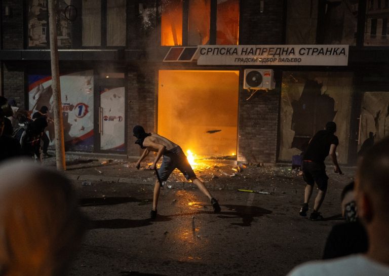 valjevo, protivladne demonstracije.jpg
