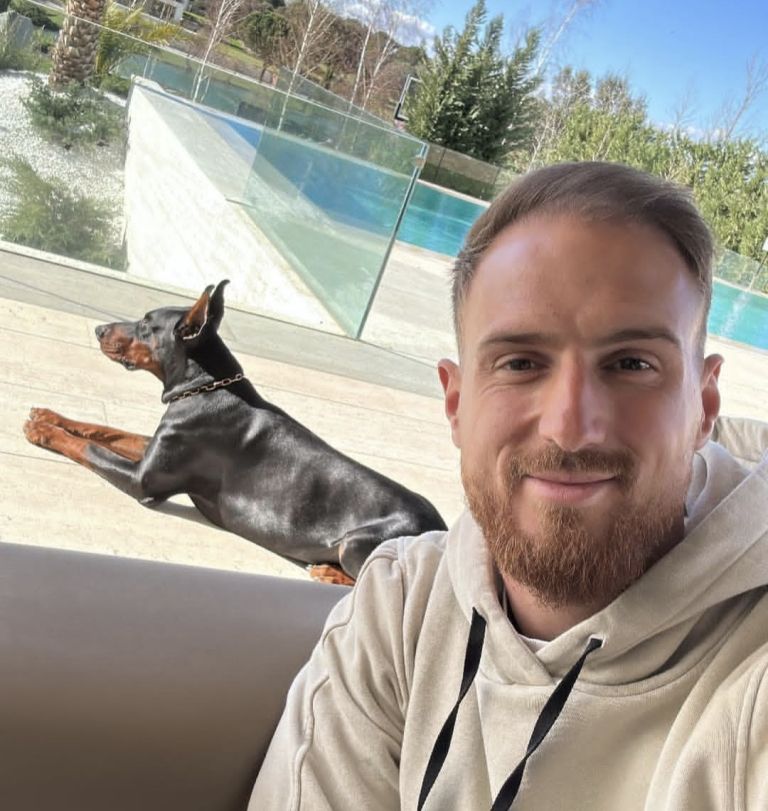 jan oblak 1.jpg