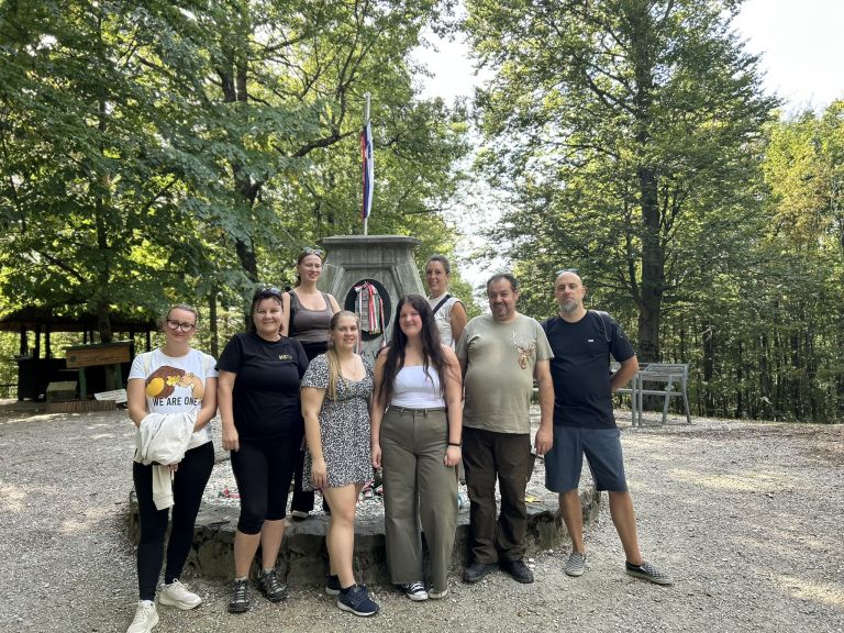 monošter, likovna-kolonija-mladih
